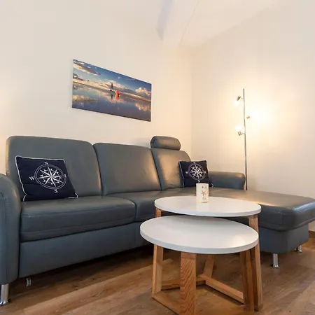 Marina 94-rechts דירה קושהאבן