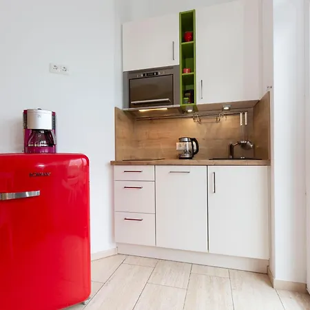 Marina 94-rechts * 쿡스하펜